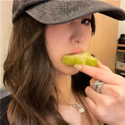 中间的房子